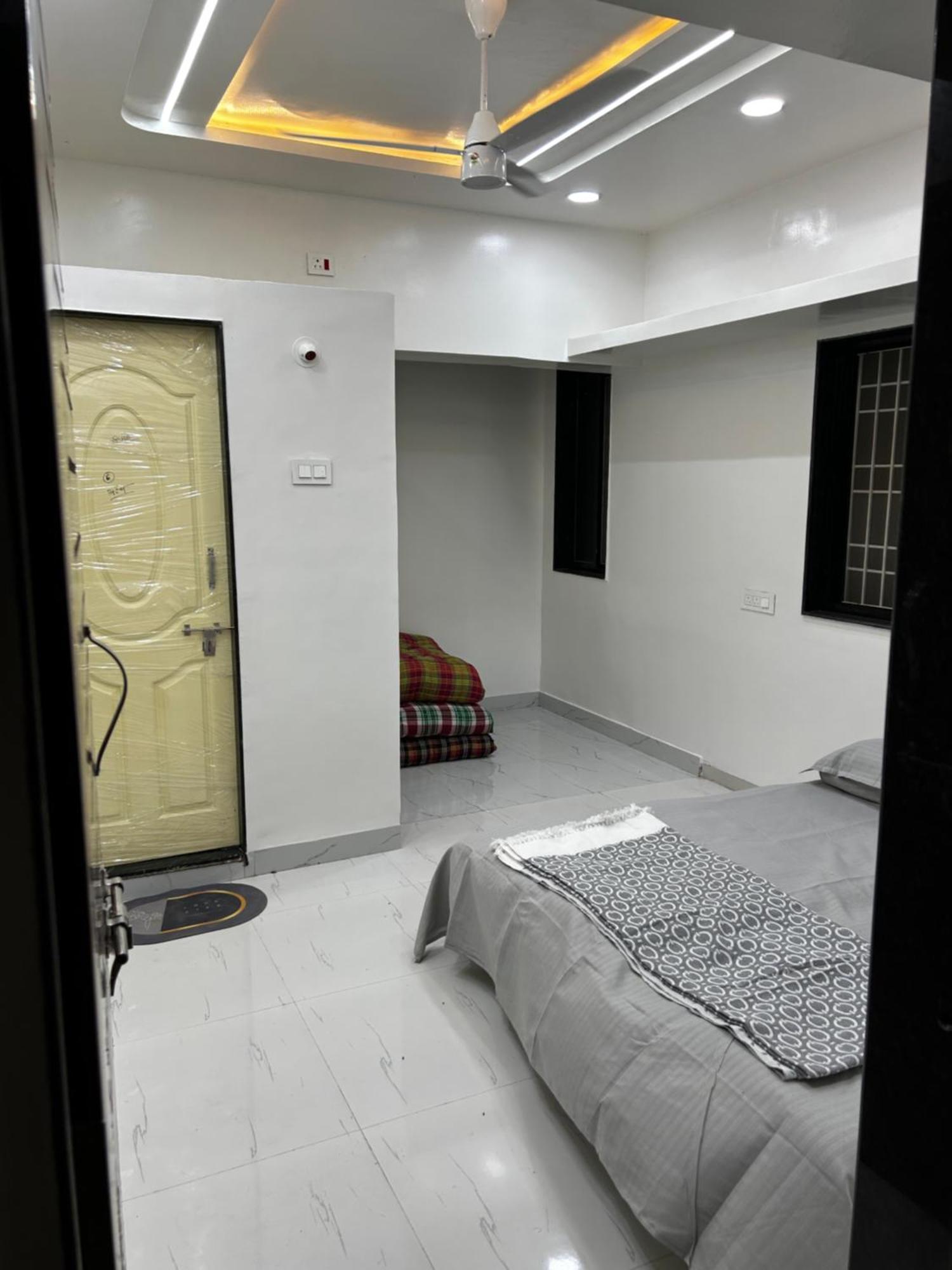 Vatavriksha Guest House,Akkalkot Akalkot Екстер'єр фото