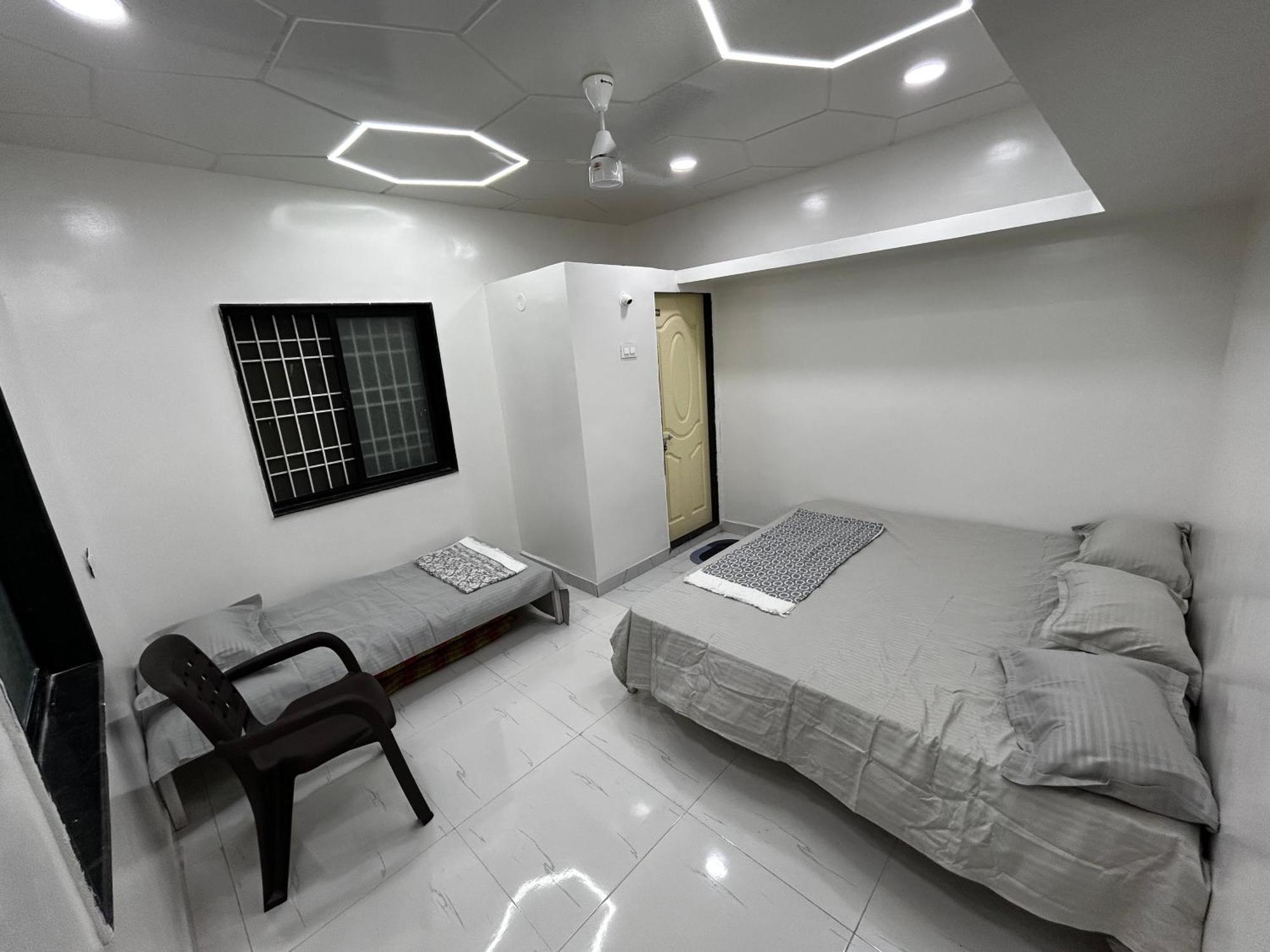 Vatavriksha Guest House,Akkalkot Akalkot Екстер'єр фото